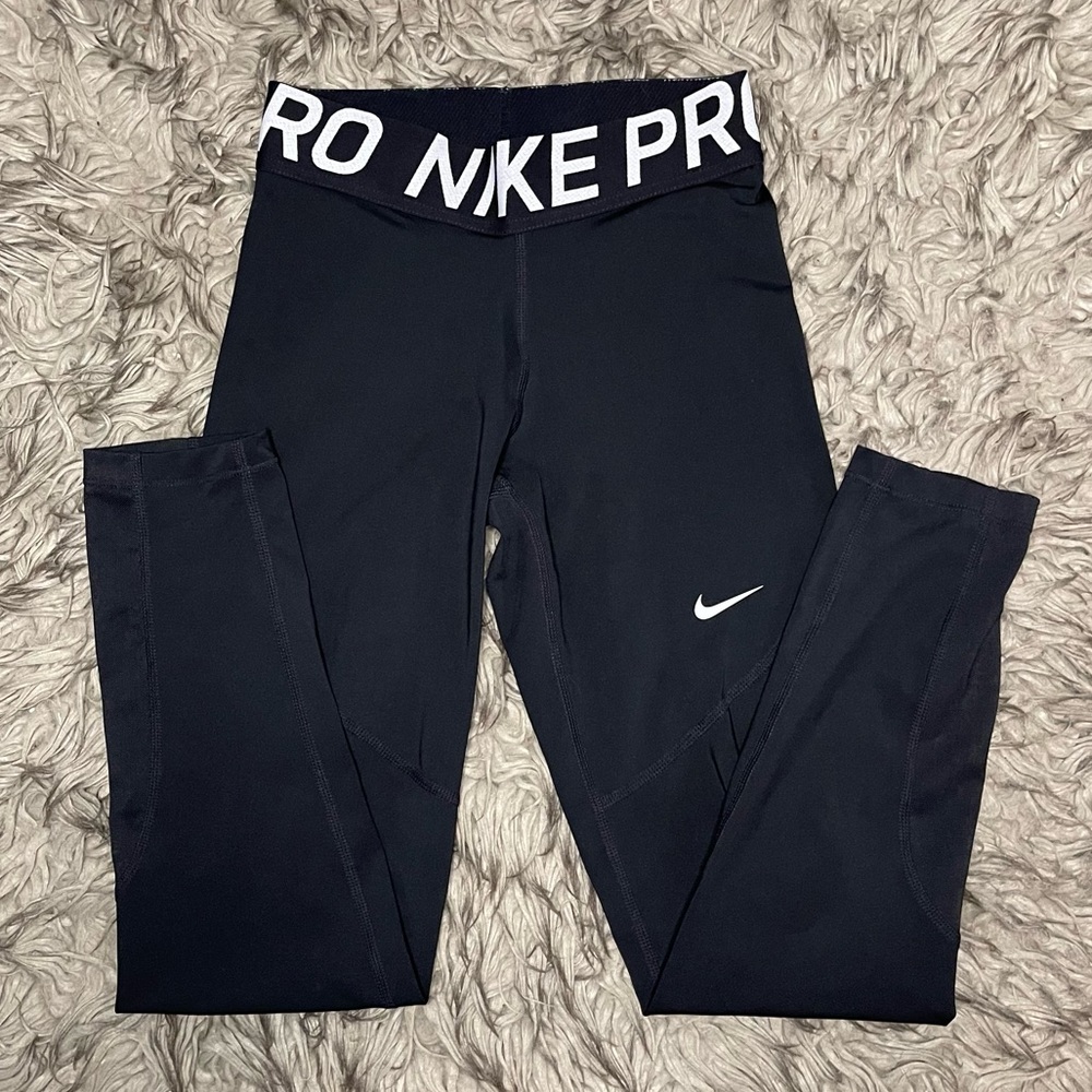 Black Nike Pro Women's Mid-Rise Cropped Mesh Leggings